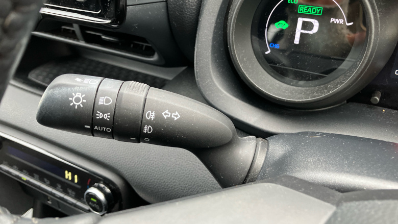 Toyota Yaris 1.5 Hybrid Design 5dr CVT Hybrid Hatchback